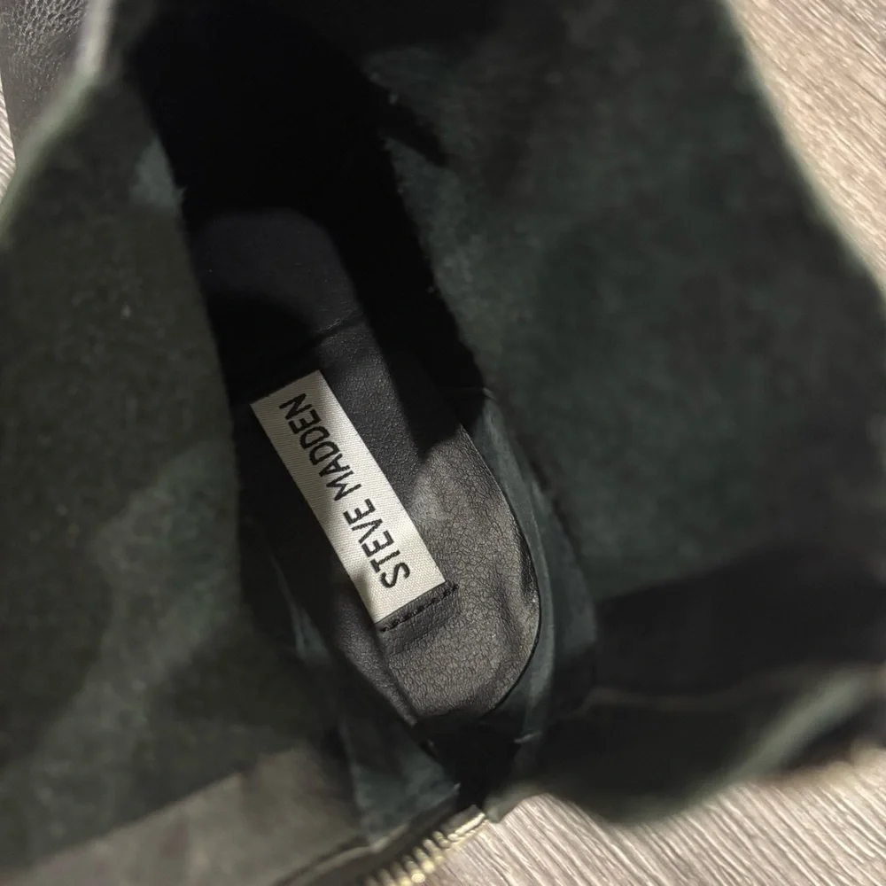 Steve Madden Leather Cafe Western Black Ankle Boots - Picture 4 of 6